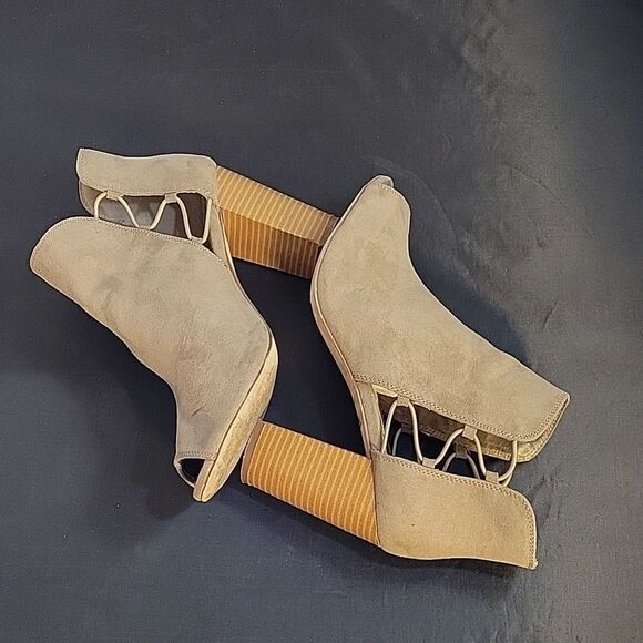 MADDEN GIRL BLOCK HEEL OPEN TOE RAVIN BOOTIE - Picture 5 of 15